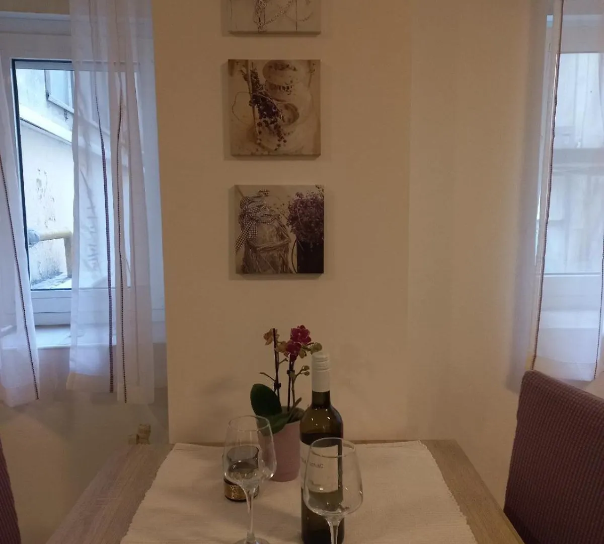 Udoban Stan Na Pecinama Apartment Rijeka Croatia